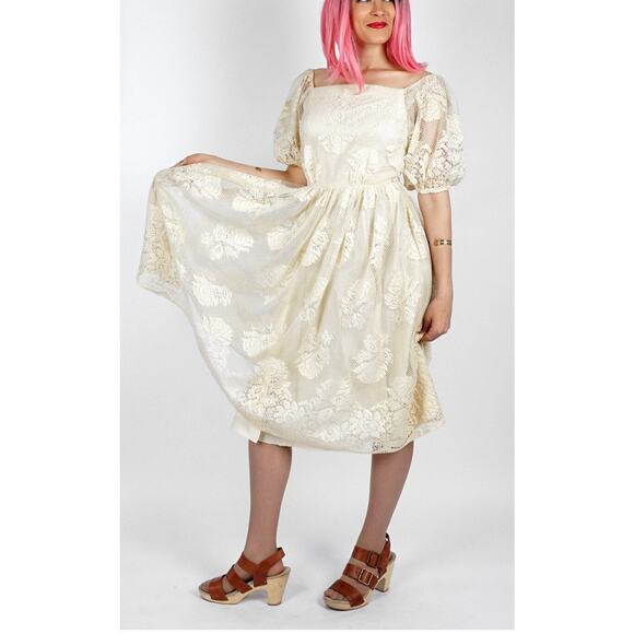 Vintage 1970s Lace Boho Dress w/ Balloon Sleeves by Lilli Diamond | Small - Picture 6 of 9